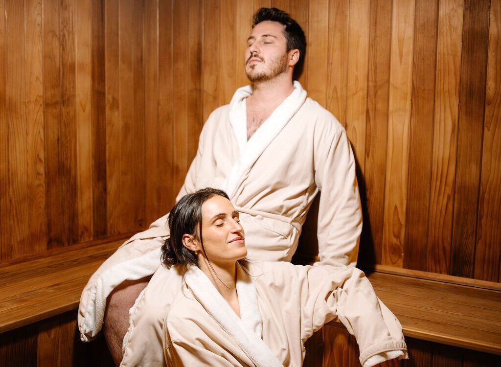 COUPLES MASSAGE PACKAGE